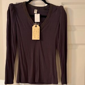 Women’s Long-Sleeve V-Neck Top in Deep Plum